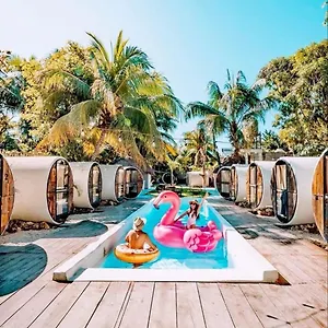 Kulu Tubohostel 3*, Bacalar México