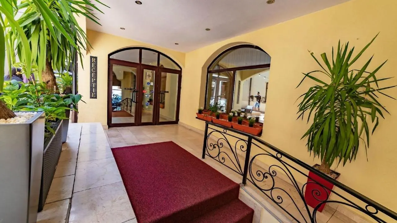 ***  Hotel Trianon Bükreş Romanya
