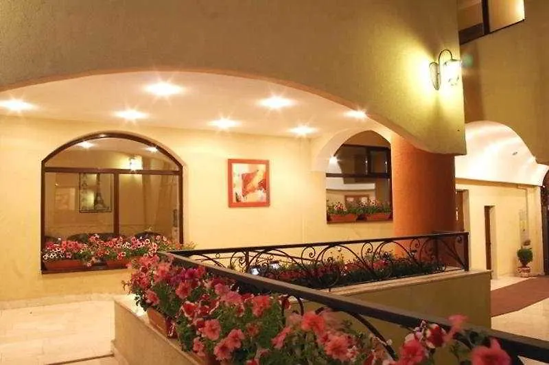 Hotel Trianon Bükreş Romanya