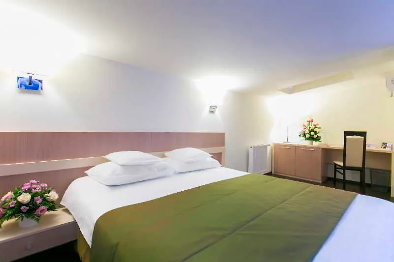 Hotel Trianon Bükreş