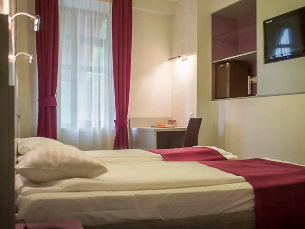 Hotel Trianon Bükreş